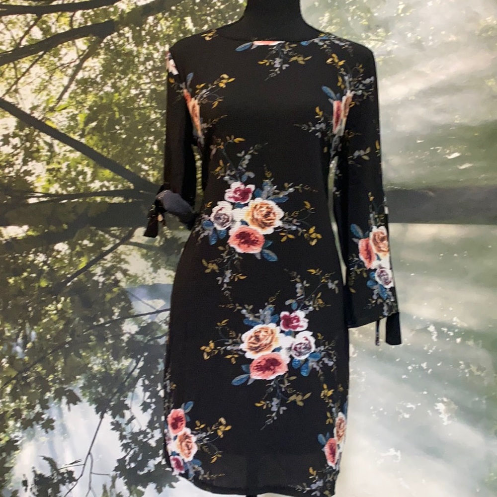E&L Boutique - satin dress